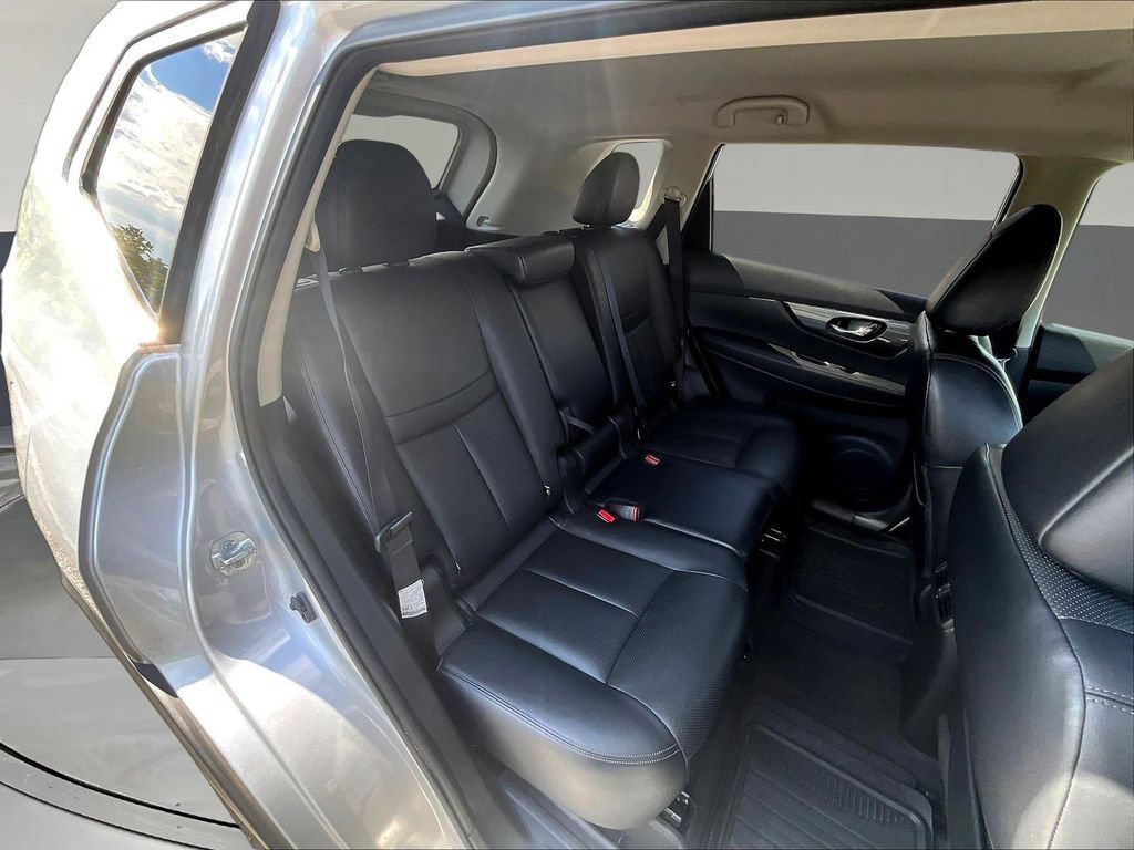 Used 2016 Nissan Rogue SL AWD/4WD image 29