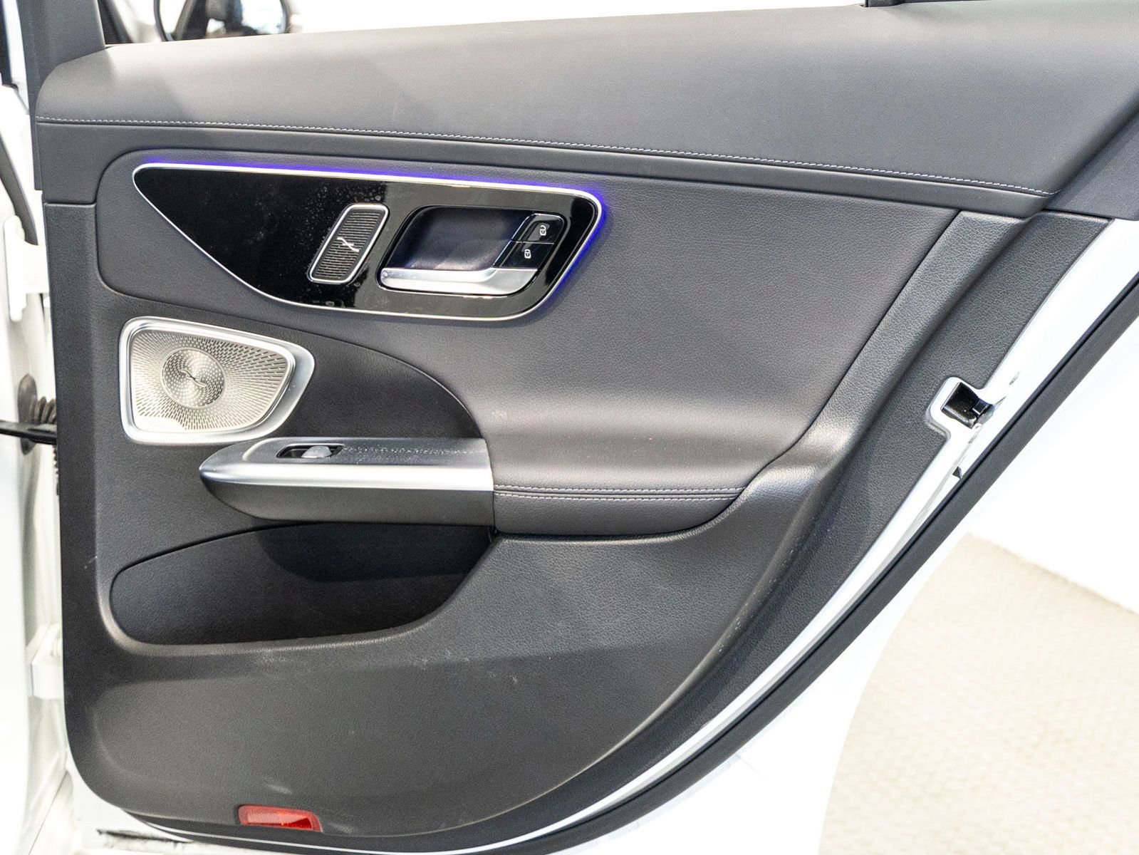 Used 2024 Mercedes-Benz C 300 Sedan image 23