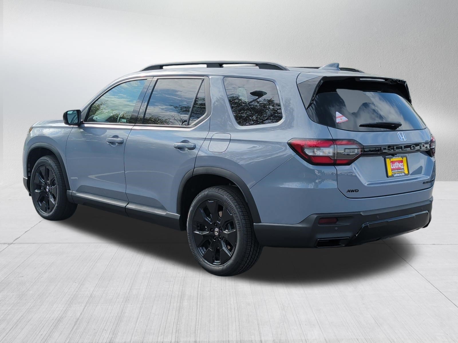 New 2026 Honda Pilot Black Edition image 5