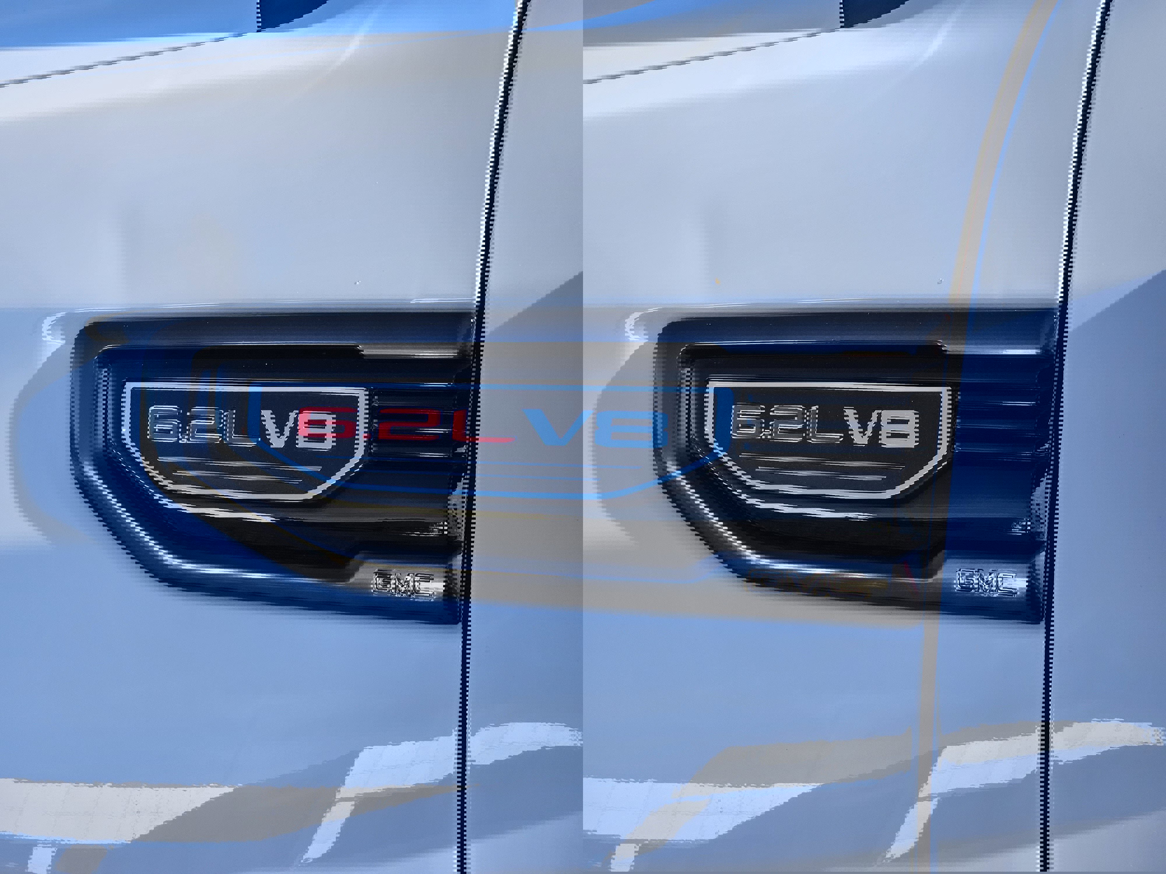 Used 2024 GMC Sierra 1500 AT4 w/ Technology Package image 7