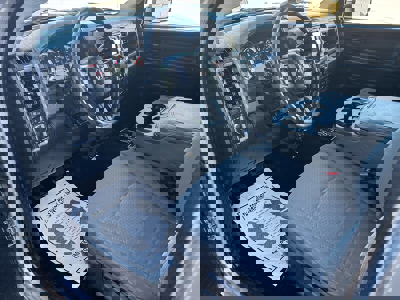 Used 2015 RAM 2500 Tradesman w/ Chrome Appearance Group image 11