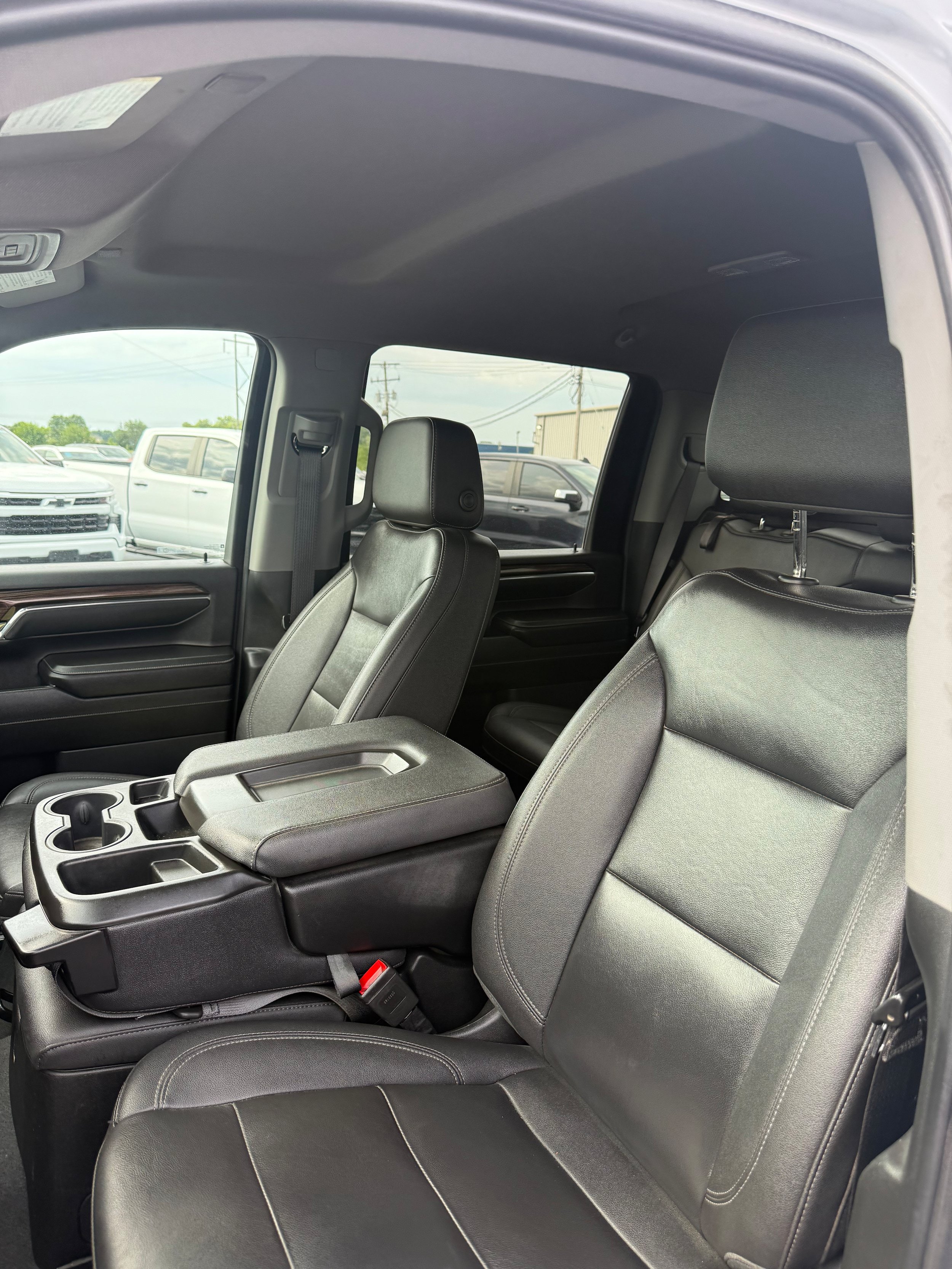 Used 2024 Chevrolet Silverado 3500 LT w/ Safety Package AWD/4WD image 13