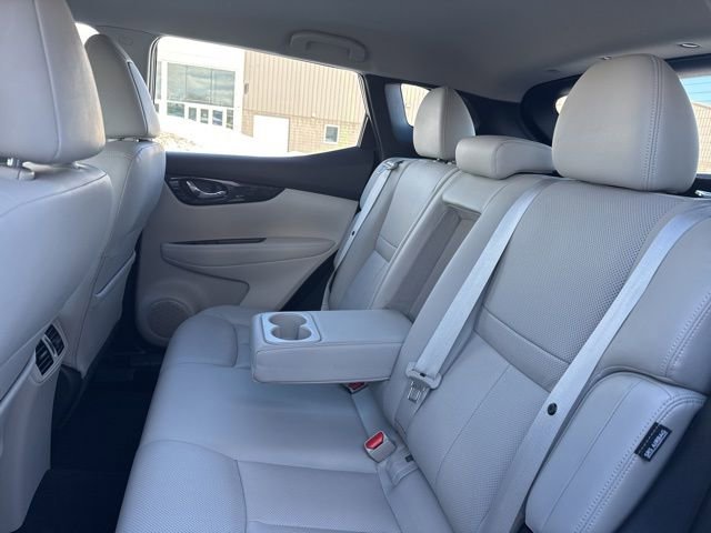 Used 2022 Nissan Rogue Sport SL image 31