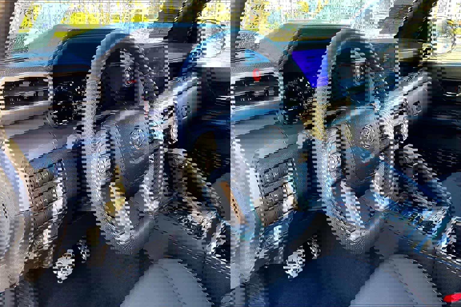 Used 2025 Toyota Tacoma TRD Sport image 16