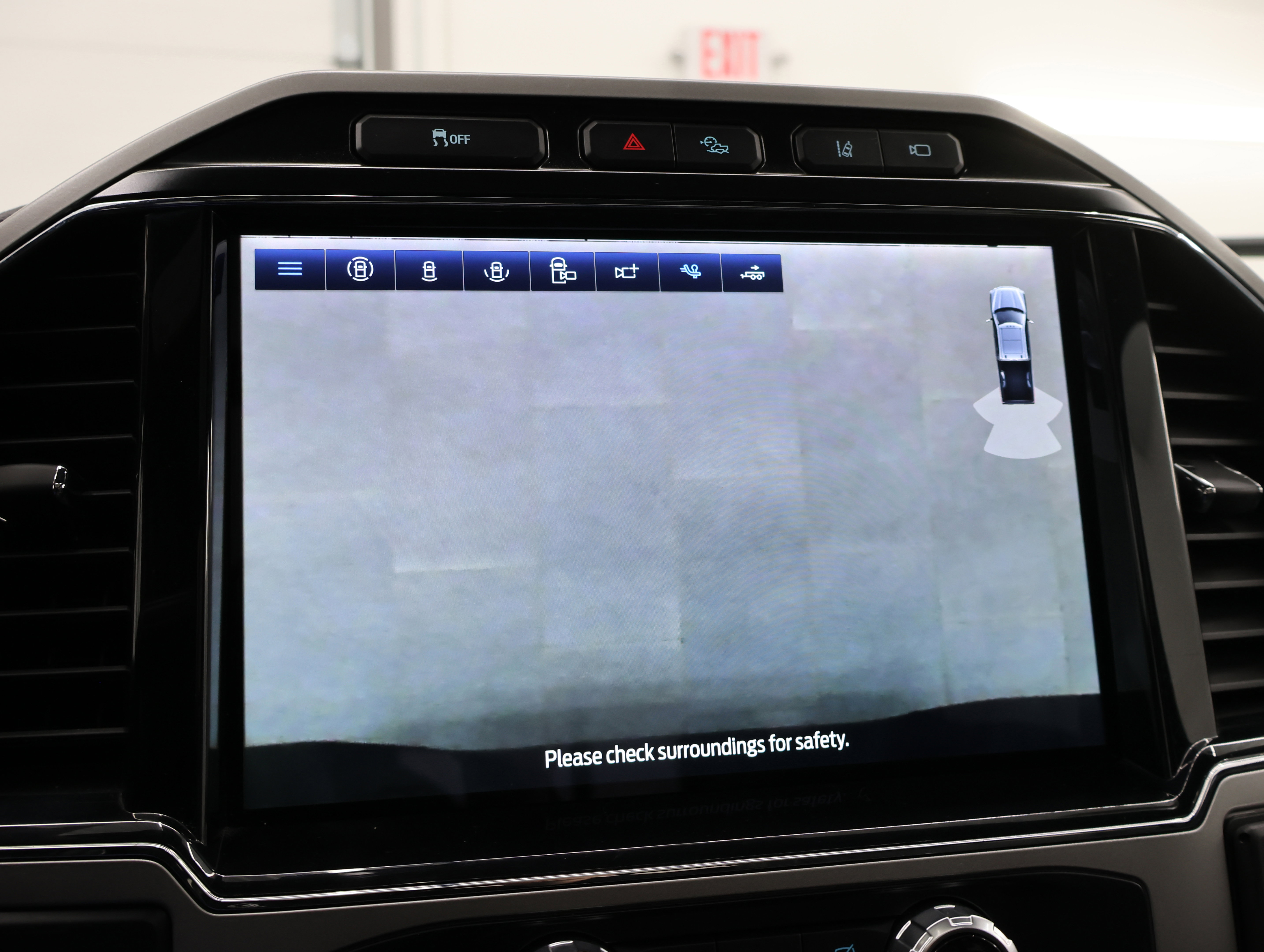 Used 2022 Ford F250 Lariat w/ Tremor Off-Road Package image 22