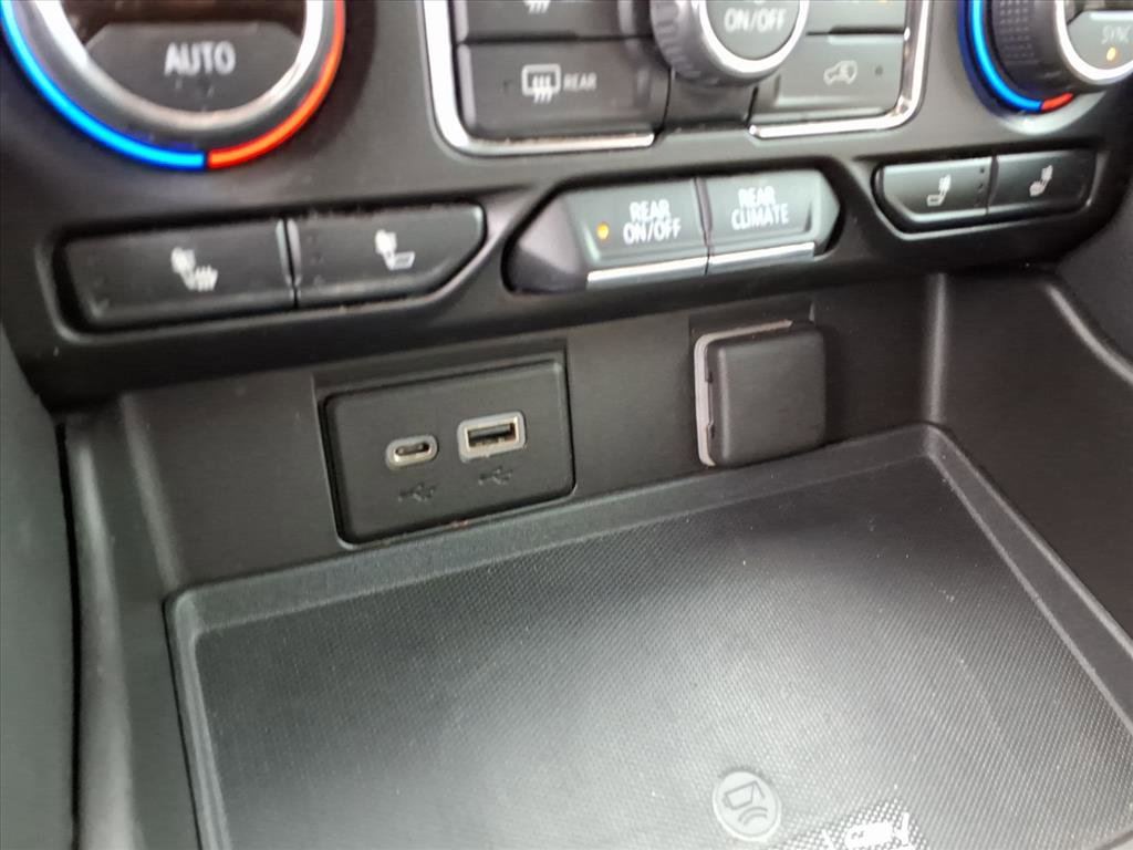 Used 2021 Chevrolet Tahoe Z71 w/ Z71 Signature Package image 28