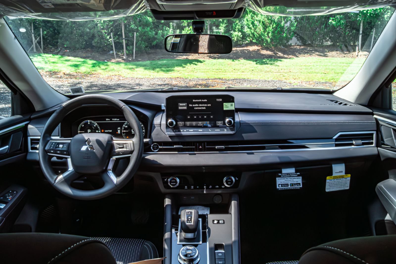 New 2025 Mitsubishi Outlander ES image 17