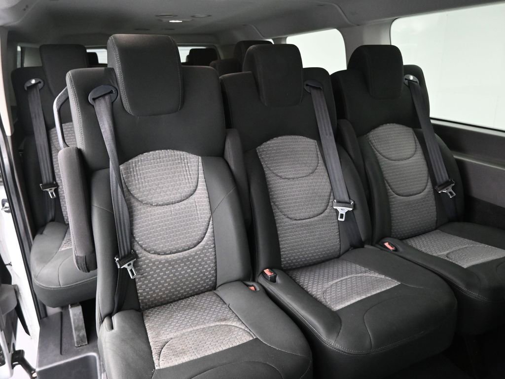 Used 2023 Ford Transit 350 XLT image 18