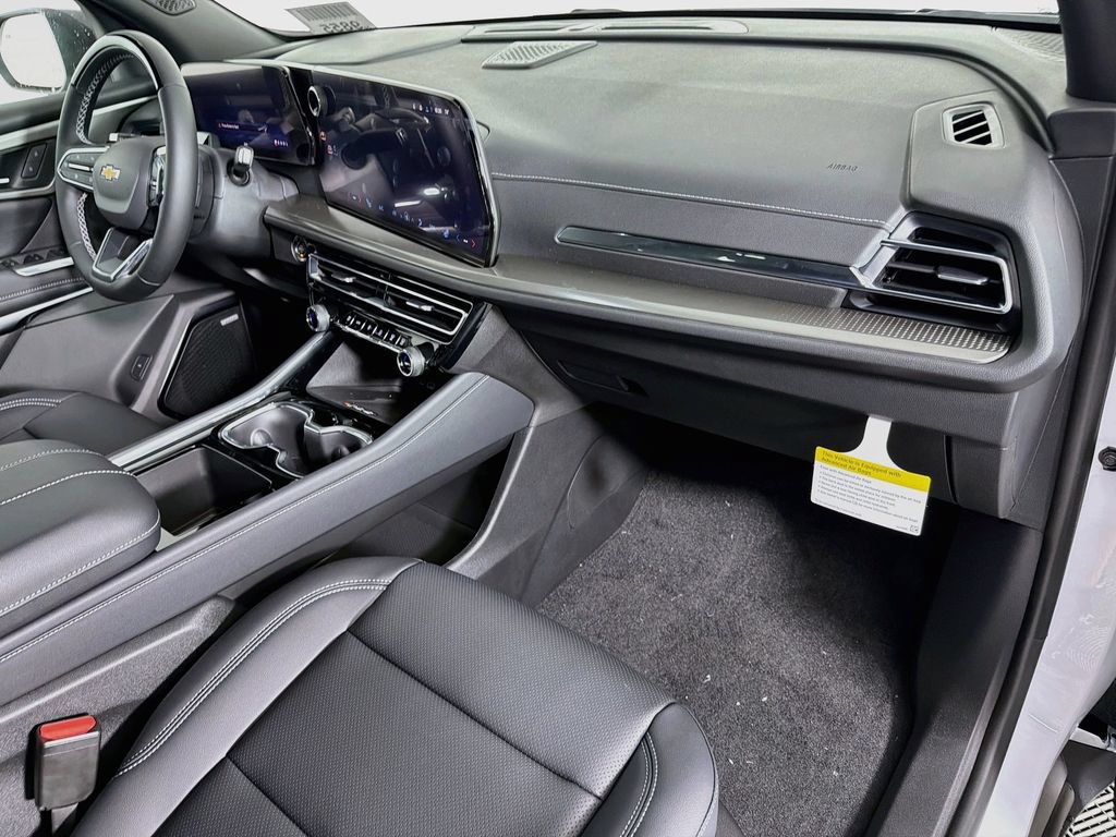 New 2027 Chevrolet Traverse LT w/ Enhanced Driving Package FWD image 31