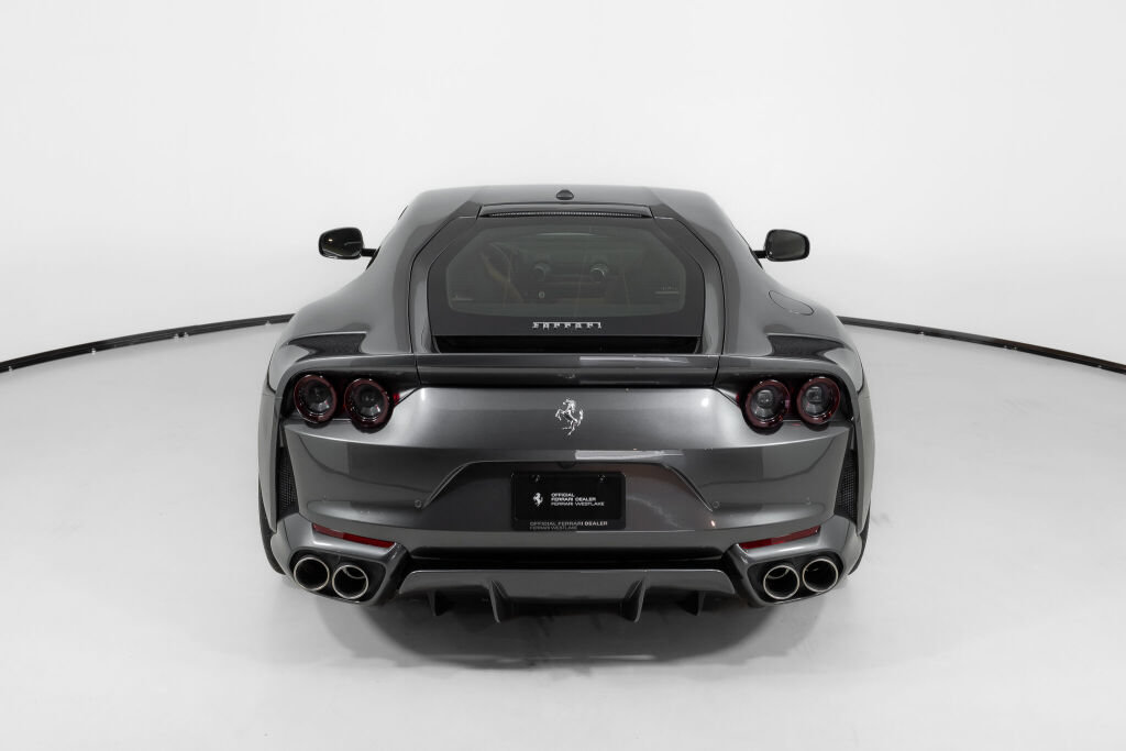 Used 2019 Ferrari 812 Superfast RWD image 7
