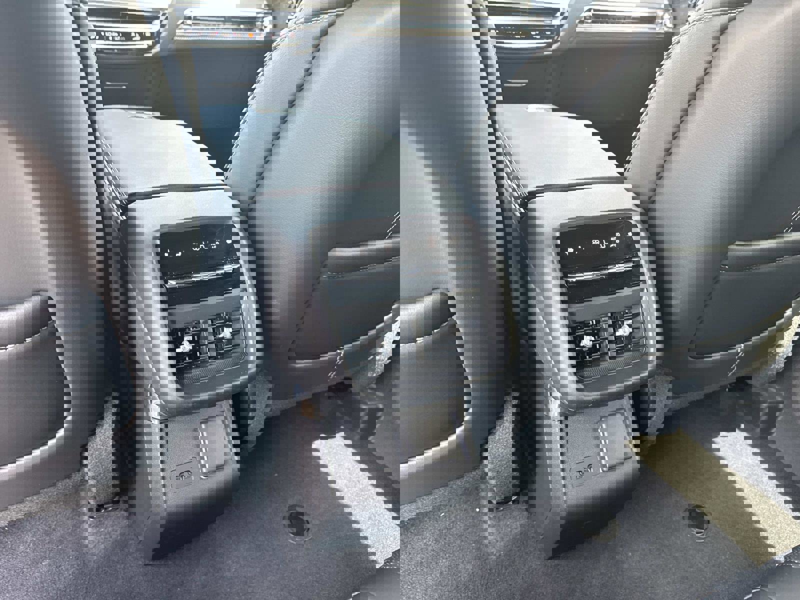 New 2026 Cadillac Lyriq V image 17