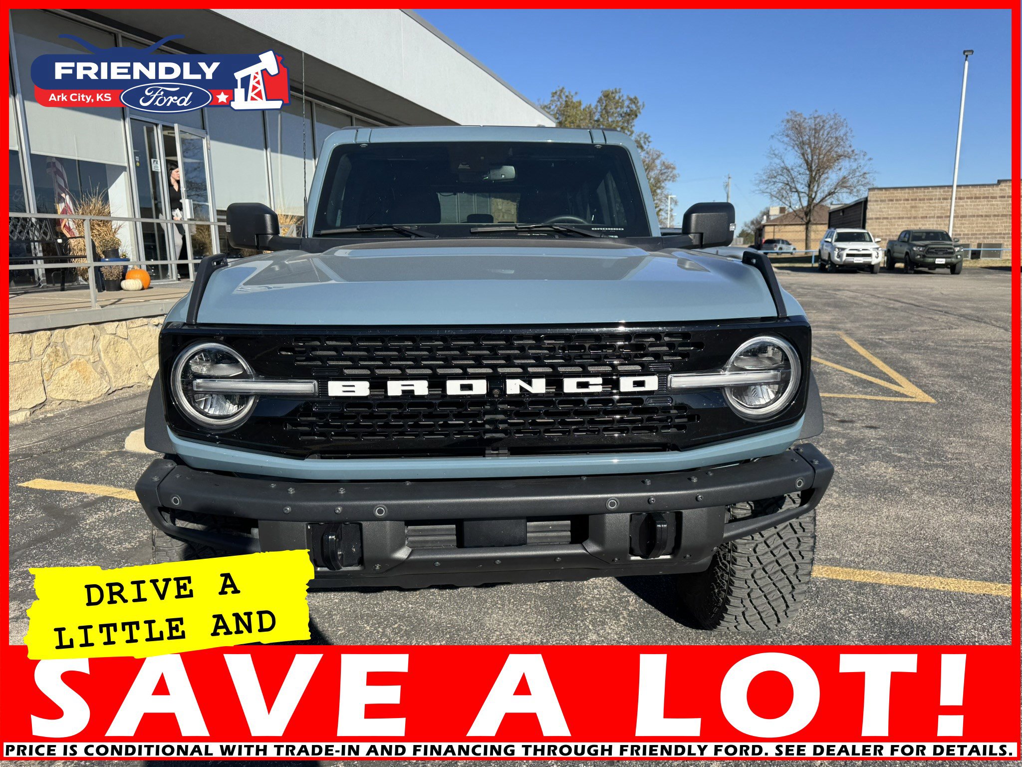 Used 2023 Ford Bronco Wildtrak image 12