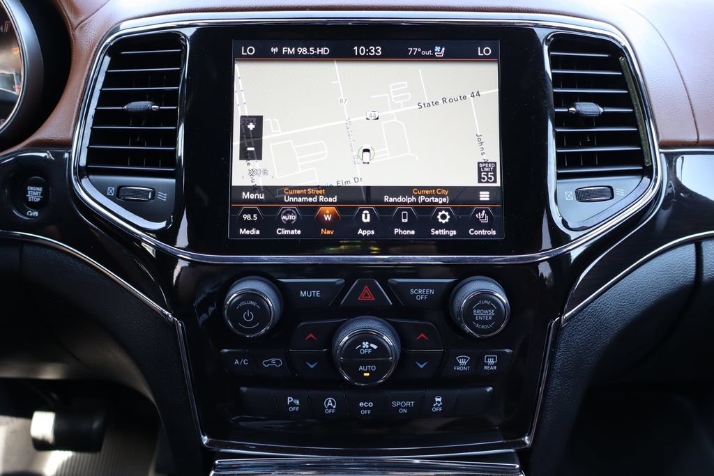 Used 2021 Jeep Grand Cherokee Overland AWD/4WD image 7
