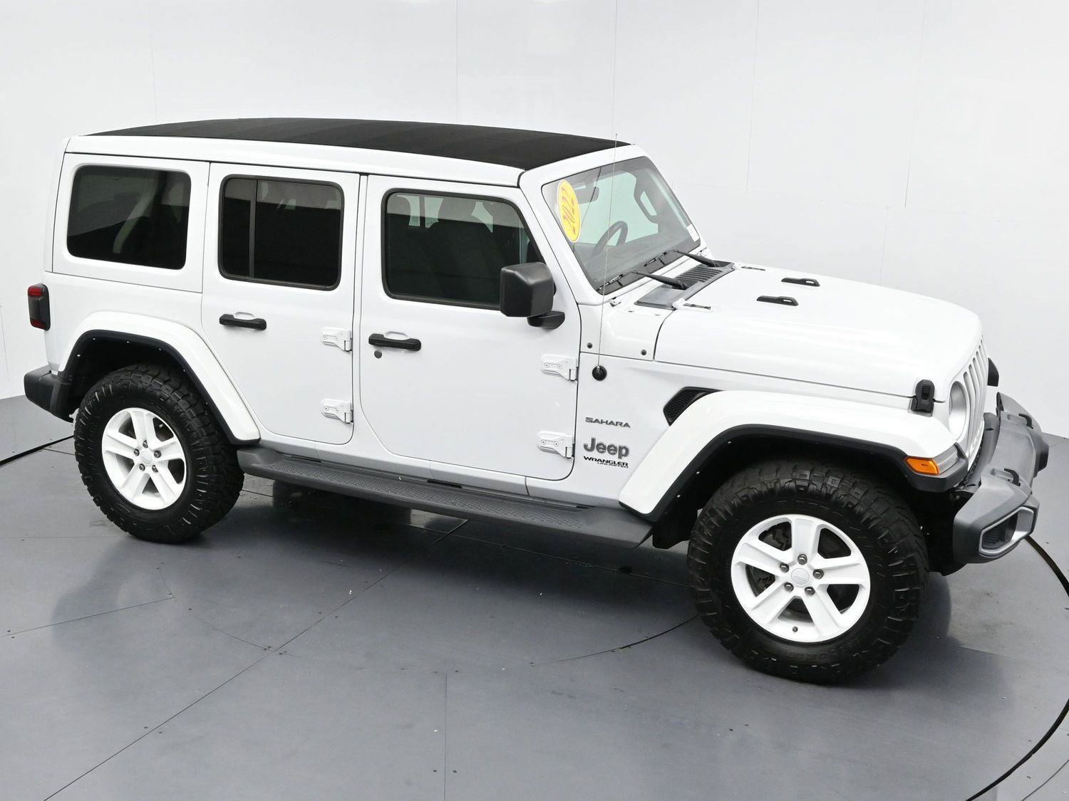 Used 2022 Jeep Wrangler Unlimited Sahara w/ LED Lighting Group AWD/4WD image 40