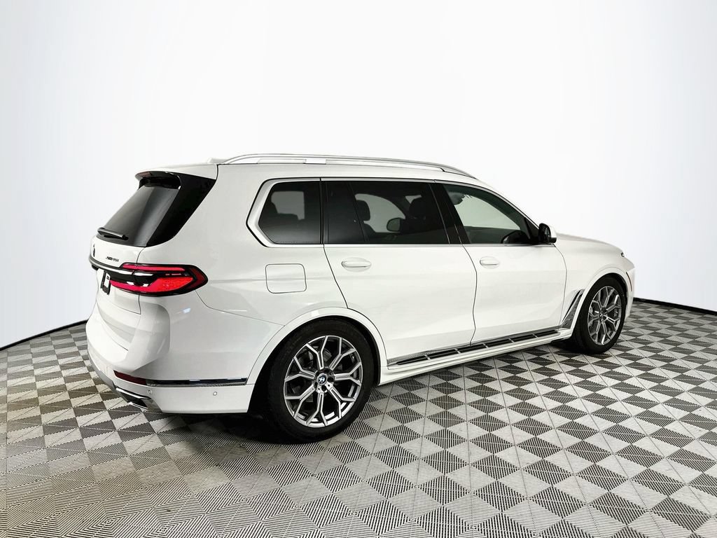 Used 2026 BMW X7 xDrive40i AWD/4WD image 7