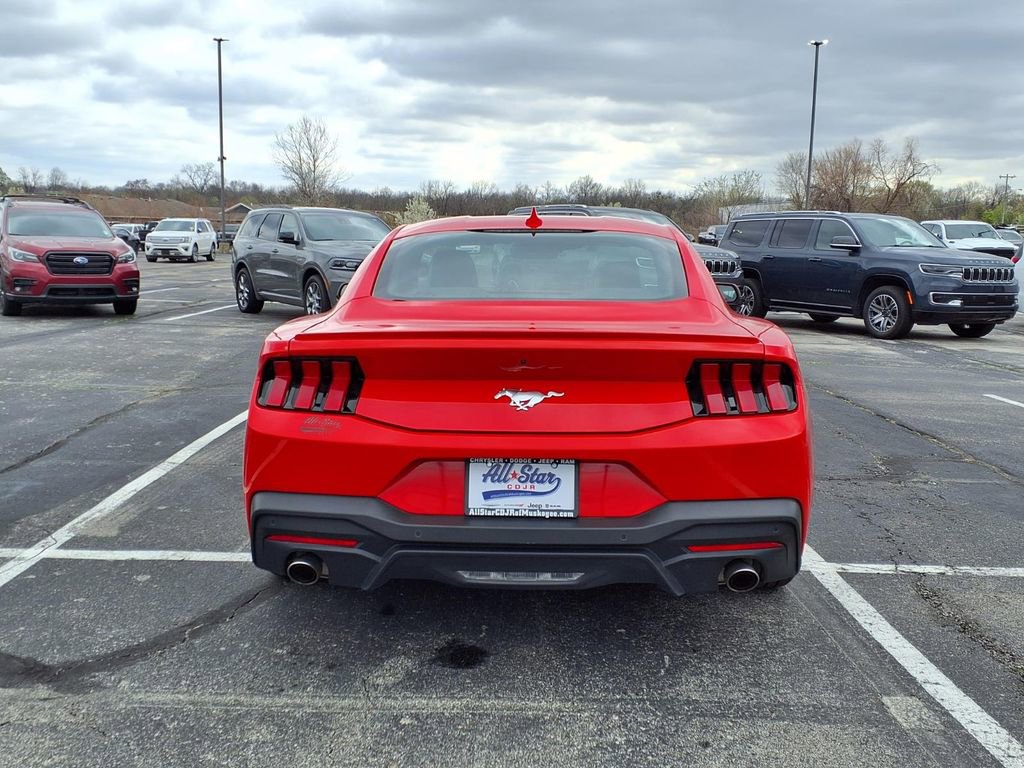 Used 2024 Ford Mustang Premium image 6