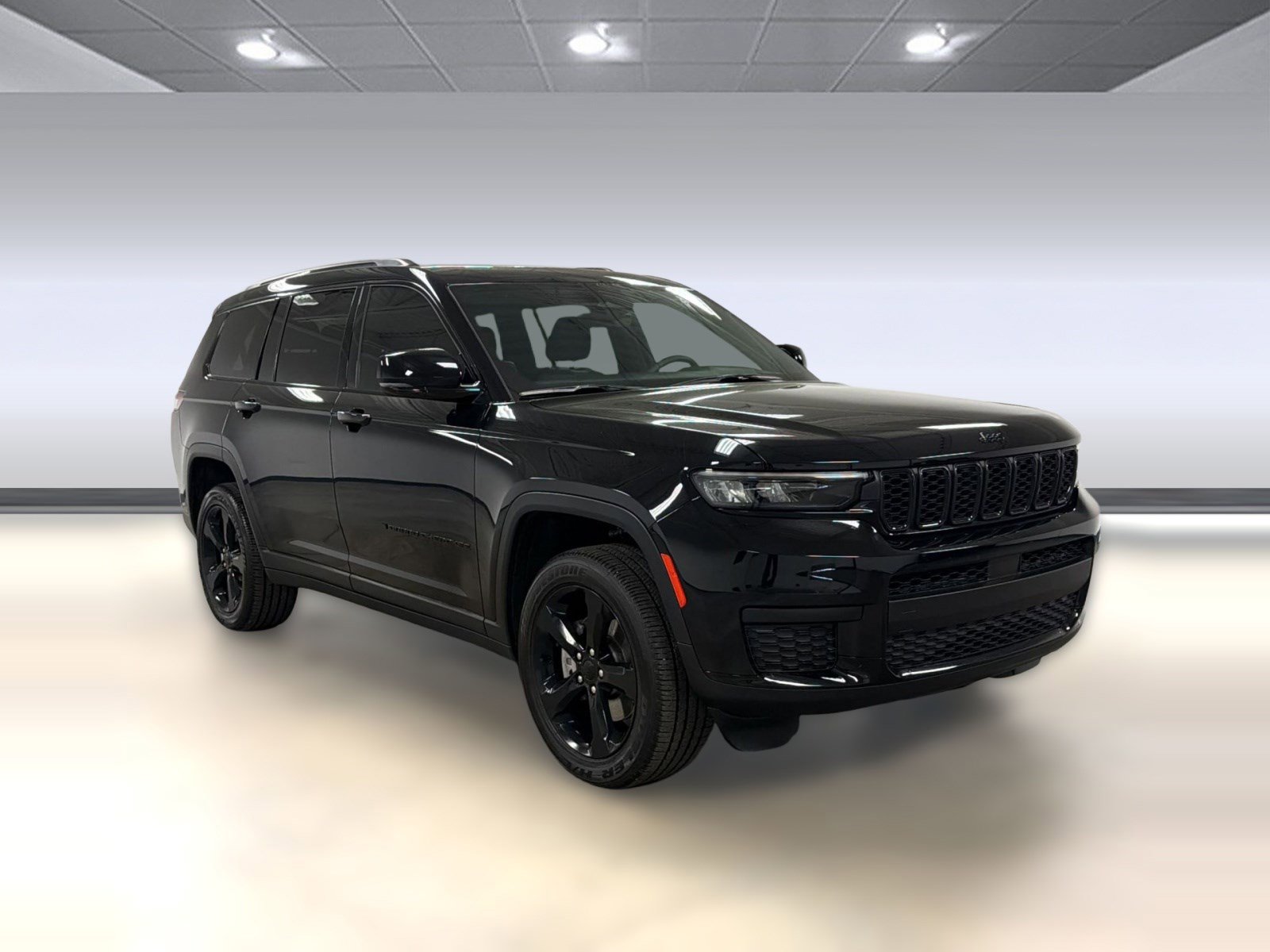 Used 2025 Jeep Grand Cherokee L Altitude image 6