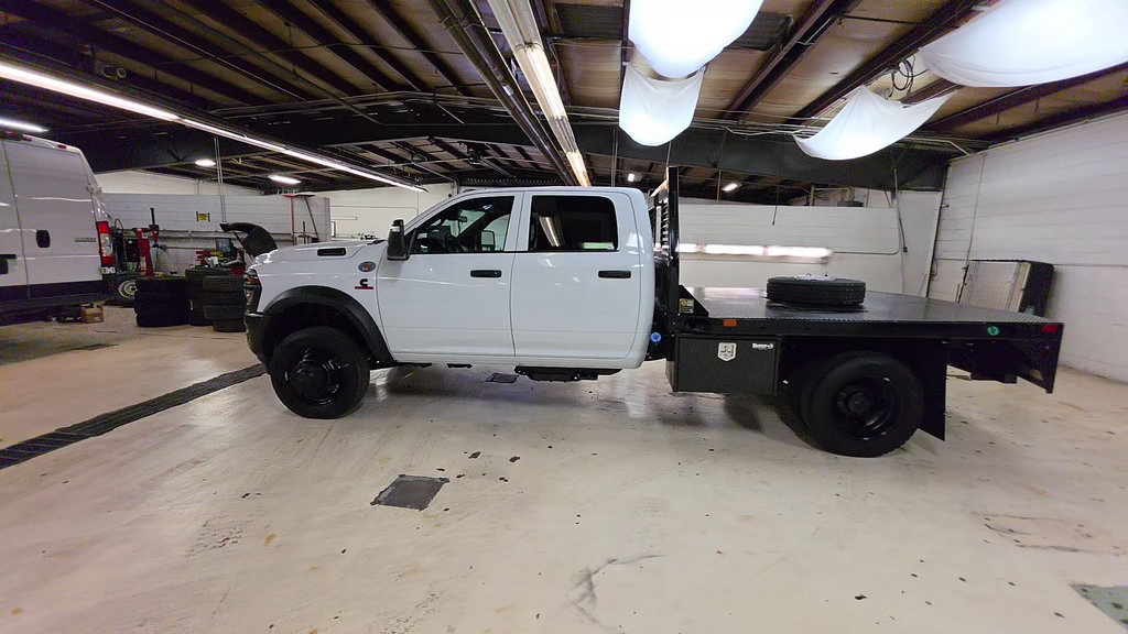 New 2026 RAM 5500 Tradesman AWD/4WD image 2