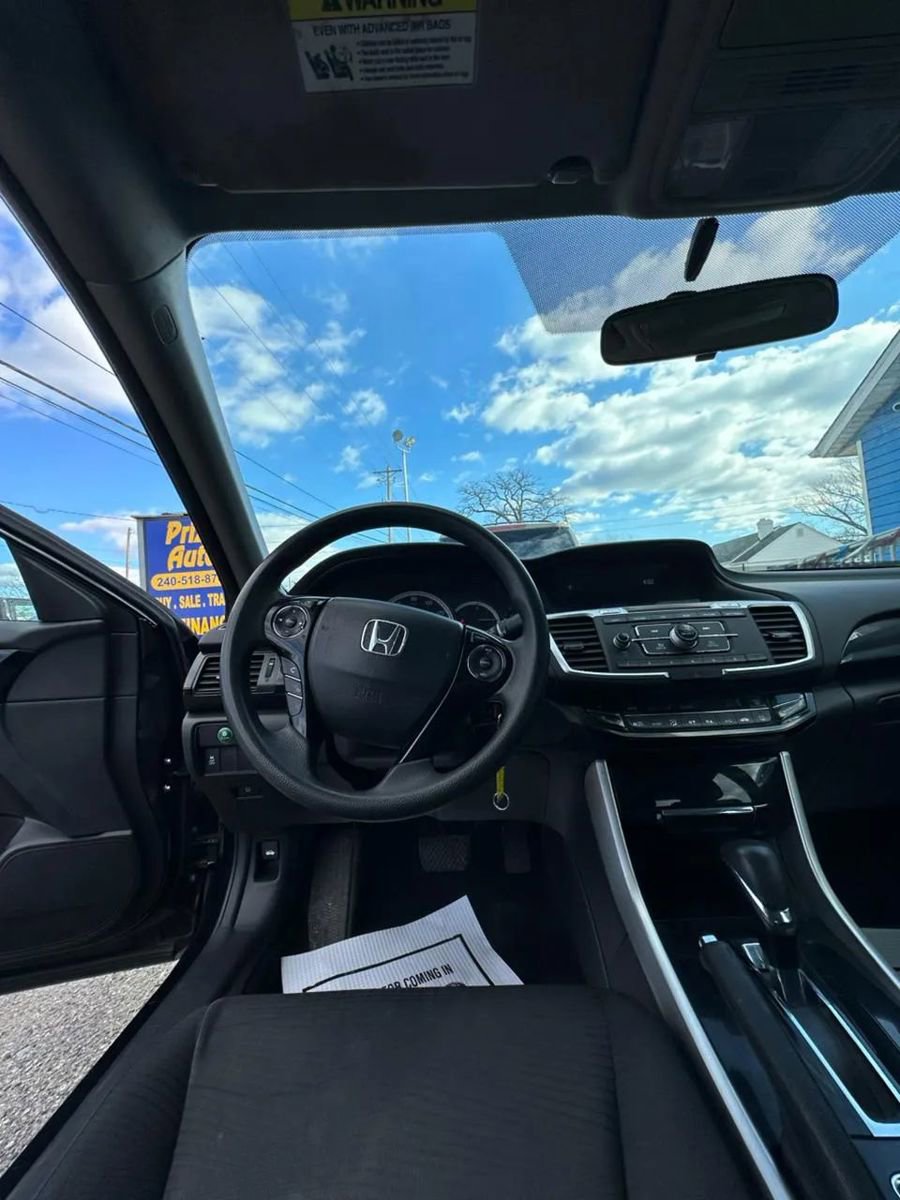 Used 2017 Honda Accord LX image 13