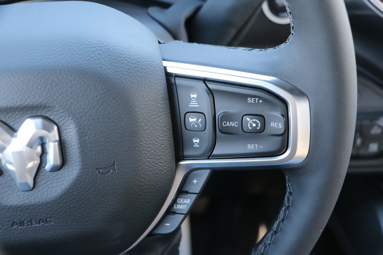 New 2026 RAM 2500 Big Horn AWD/4WD image 19