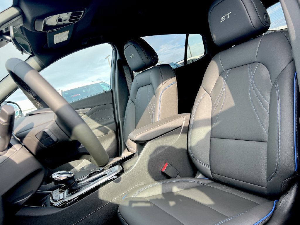 New 2026 Buick Envista Sport Touring w/ Convenience I Package FWD image 17