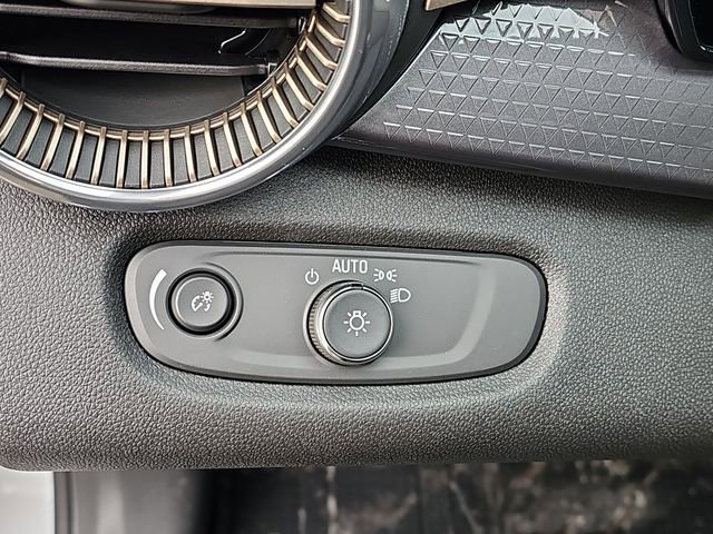 New 2026 Chevrolet Trax ACTIV w/ Sunroof Package image 18