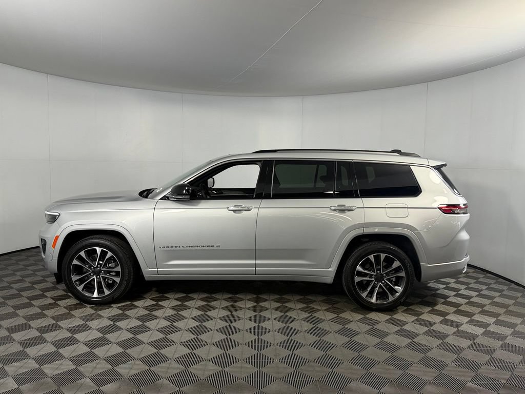 Used 2023 Jeep Grand Cherokee L Overland AWD/4WD image 11