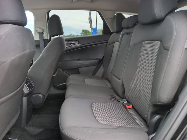 Used 2024 Kia Sportage LX FWD image 29