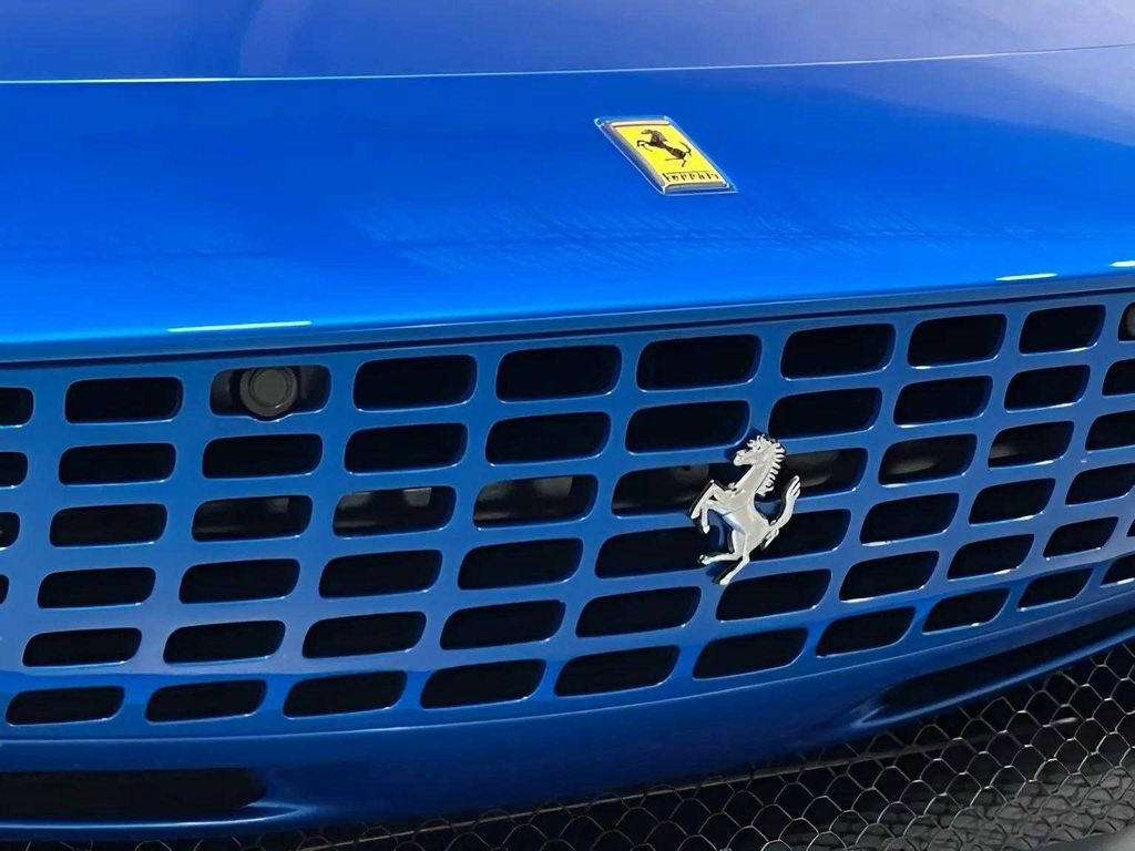 Used 2024 Ferrari Roma Spider image 25