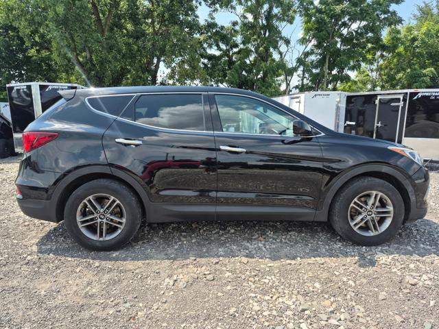 Used 2017 Hyundai Santa Fe Sport AWD/4WD image 3