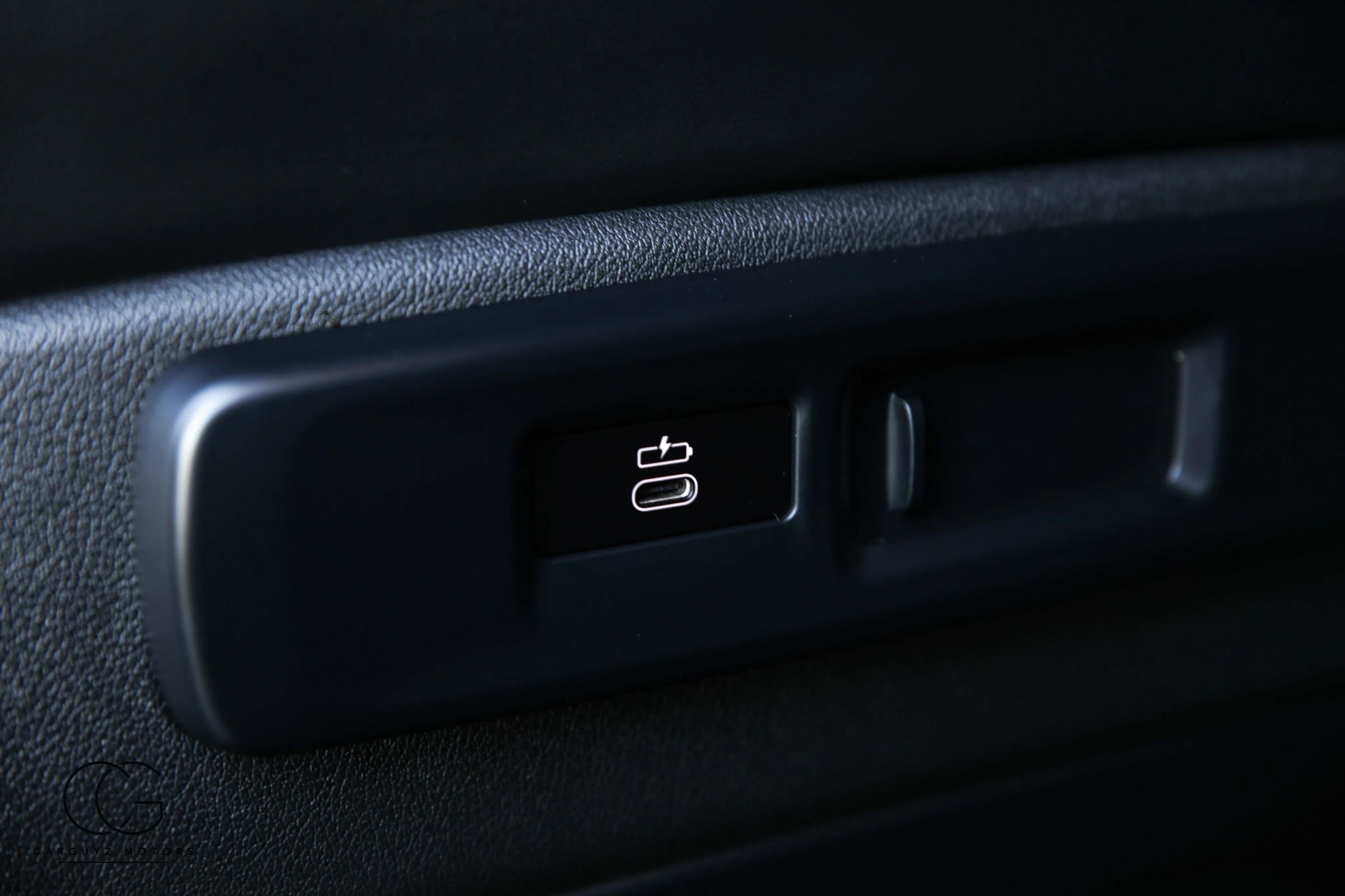 Used 2020 BMW X7 M50i w/ Dynamic Handling Package image 38