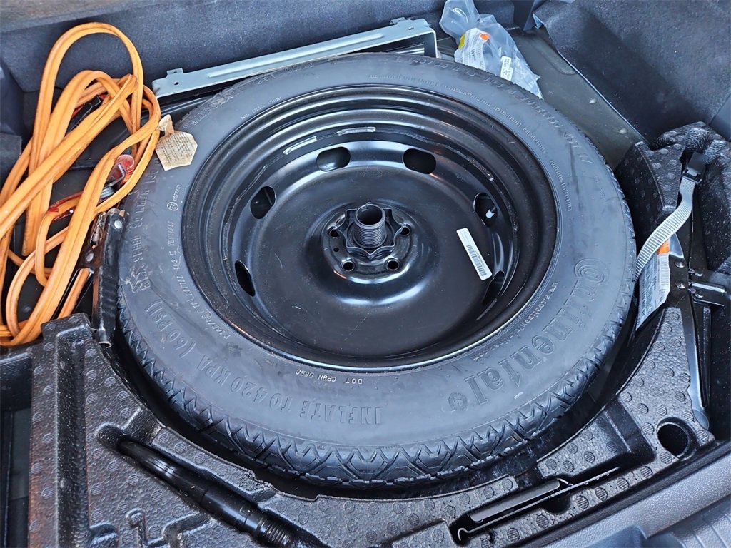 Used 2018 Volkswagen Tiguan SE w/ Panoramic Sunroof Package image 31