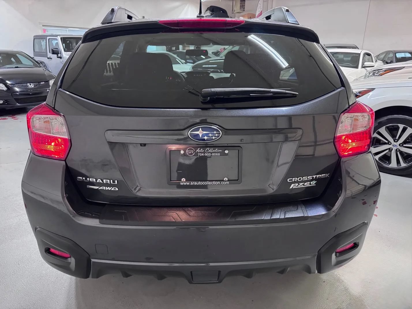 Used 2016 Subaru Crosstrek 2.0i Premium w/ Moonroof Package AWD/4WD image 4