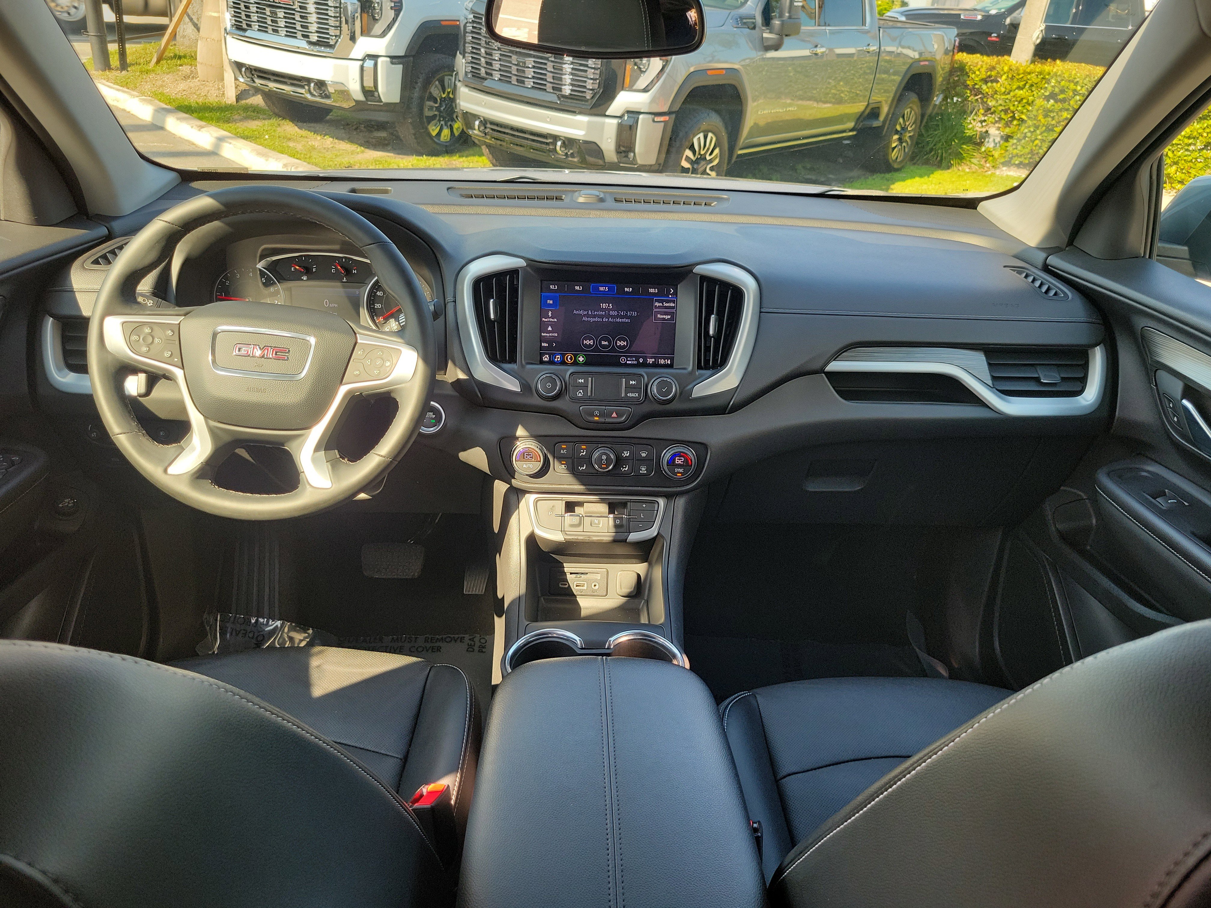 Used 2023 GMC Terrain SLT image 18