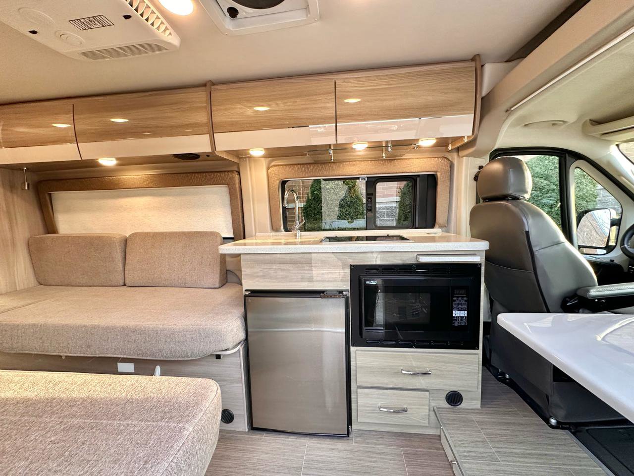 Used 2021 RAM ProMaster 3500 w/ Convenience Group image 21