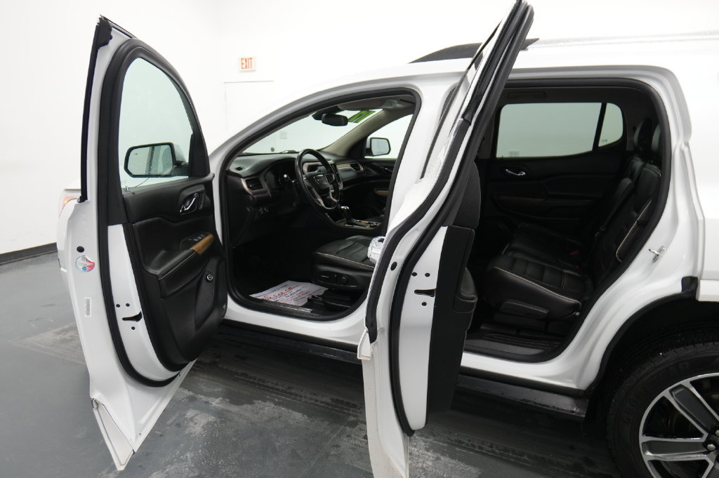 Used 2017 GMC Acadia Denali AWD/4WD image 24