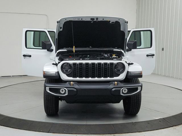 New 2026 Jeep Gladiator Sport AWD/4WD image 10