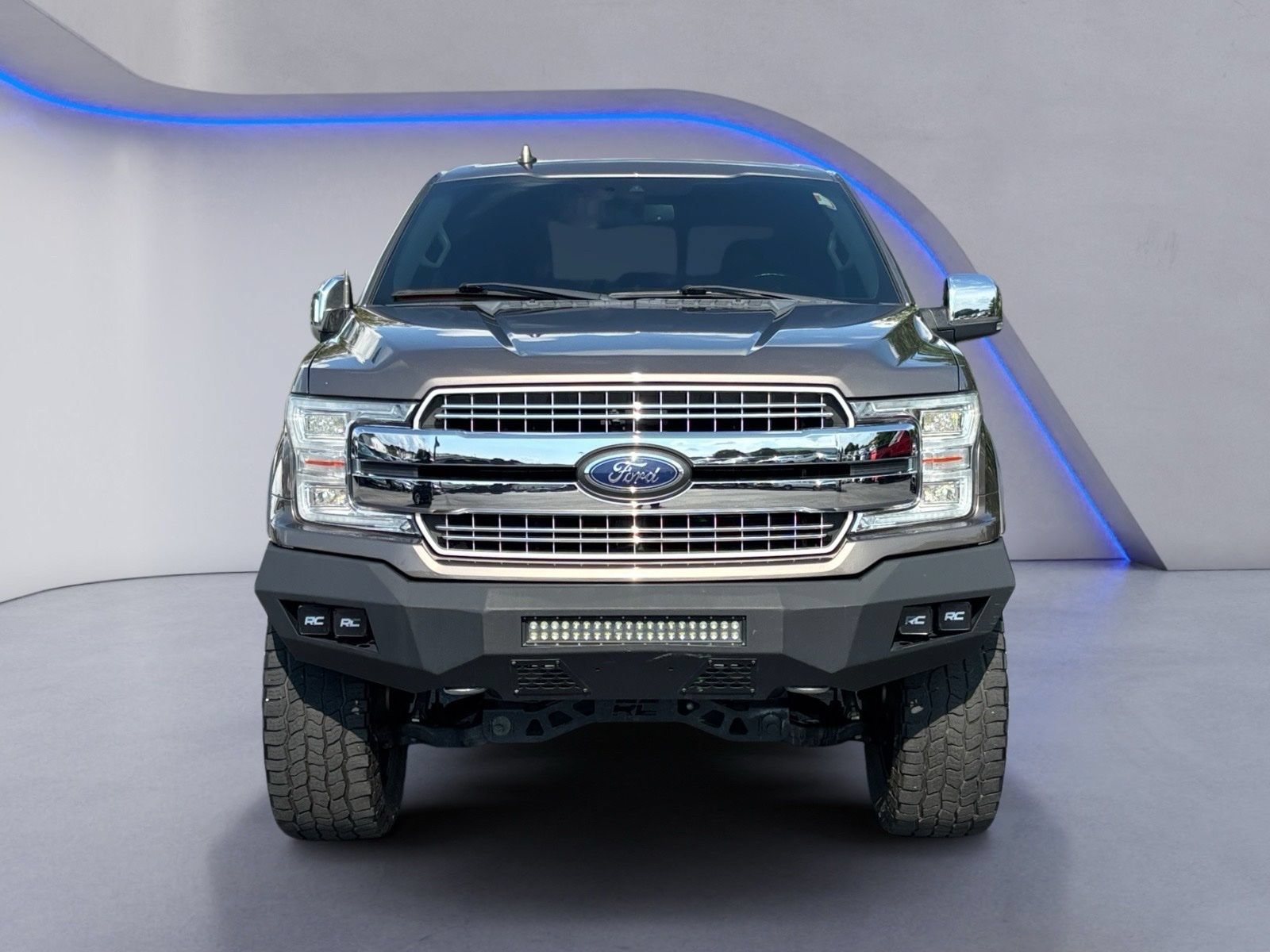 Used 2018 Ford F150 Lariat w/ Equipment Group 502A Luxury AWD/4WD image 8