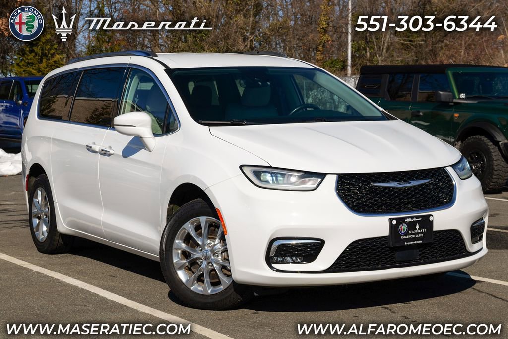 Used 2021 Chrysler Pacifica Touring-L image 1