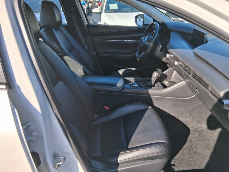 Used 2021 MAZDA MAZDA3 s FWD image 9