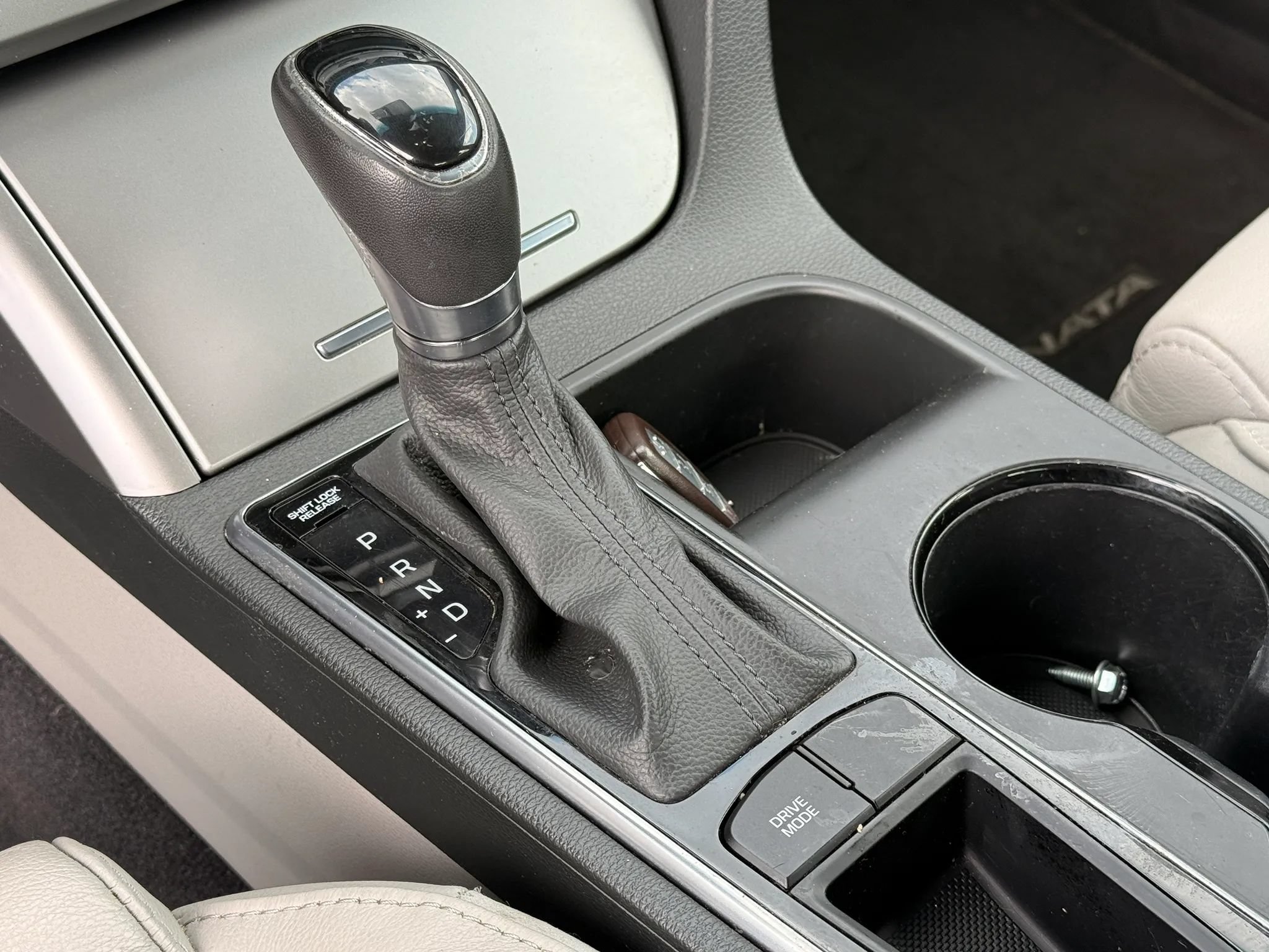 Used 2016 Hyundai Sonata Sport w/ Option Group 03 FWD image 28