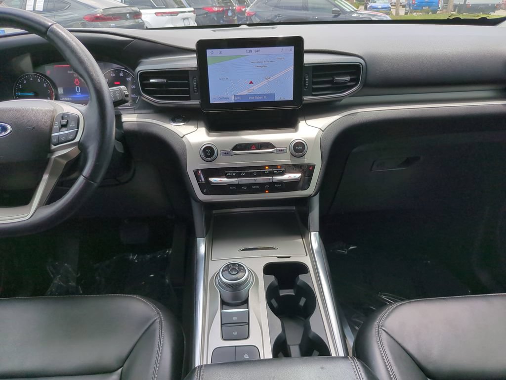 Certified 2022 Ford Explorer XLT w/ Equipment Group 202A RWD image 20