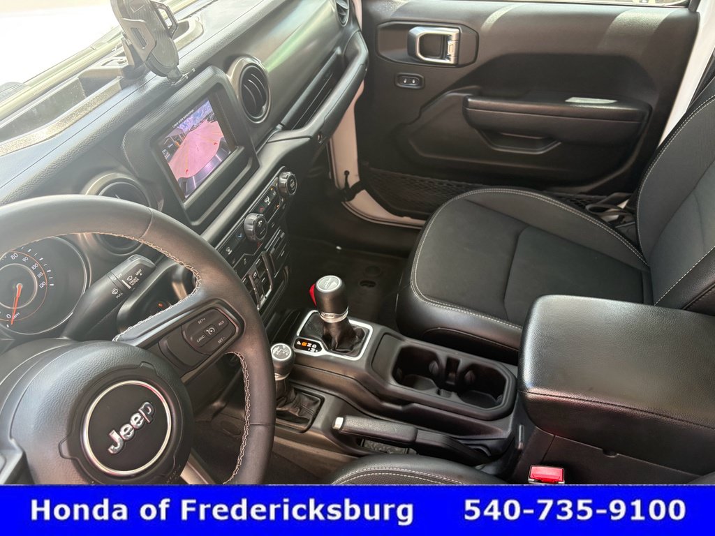 Used 2023 Jeep Gladiator Sport AWD/4WD image 15