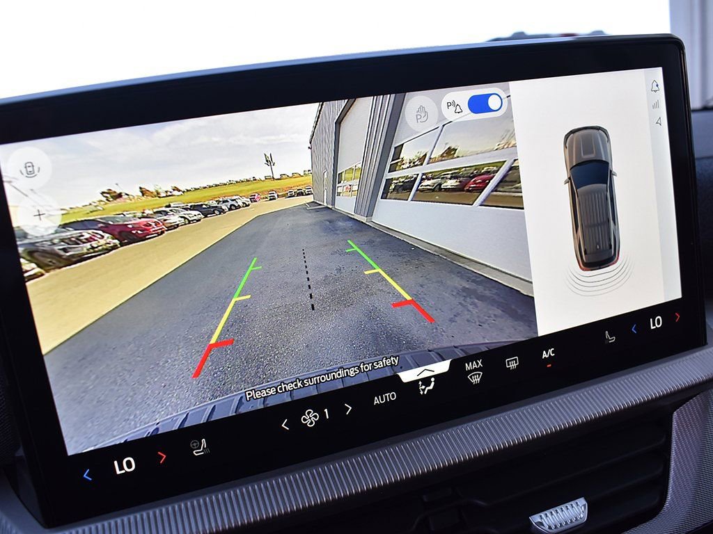 New 2026 Ford Explorer Active w/ Active Comfort Package image 19