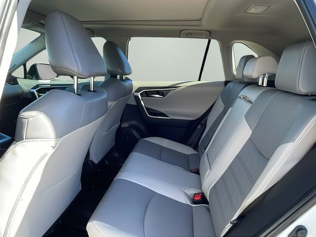Used 2023 Toyota RAV4 Limited image 18