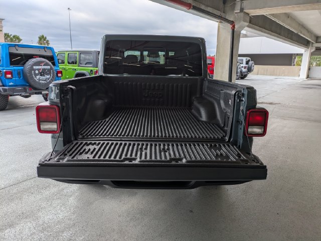 New 2026 Jeep Gladiator Sport AWD/4WD image 13