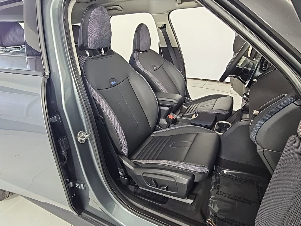 Certified 2025 MINI Cooper Countryman S image 19