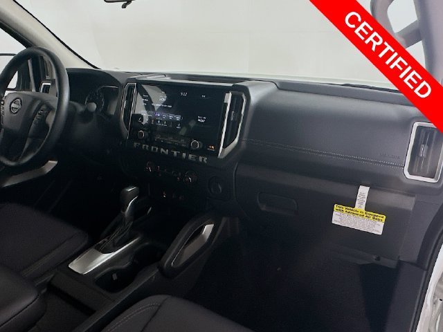 Certified 2025 Nissan Frontier SV RWD image 28