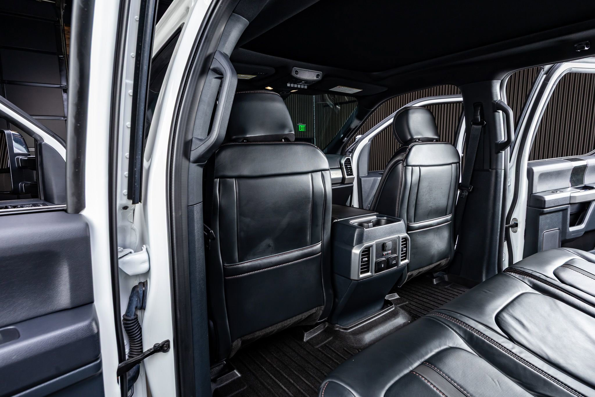 Used 2022 Ford F350 Platinum image 33