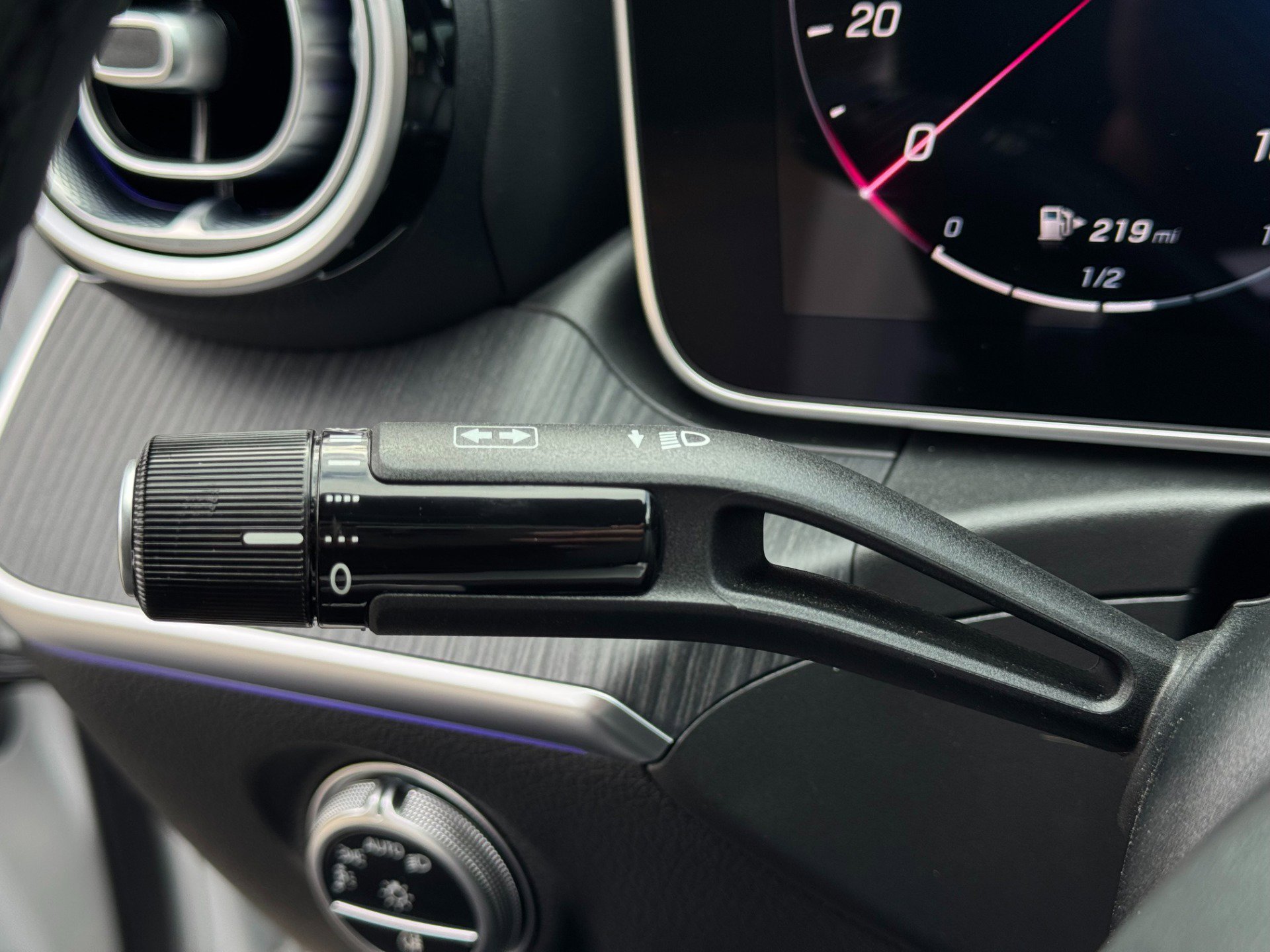 Used 2024 Mercedes-Benz CLE 450 4MATIC Coupe image 40